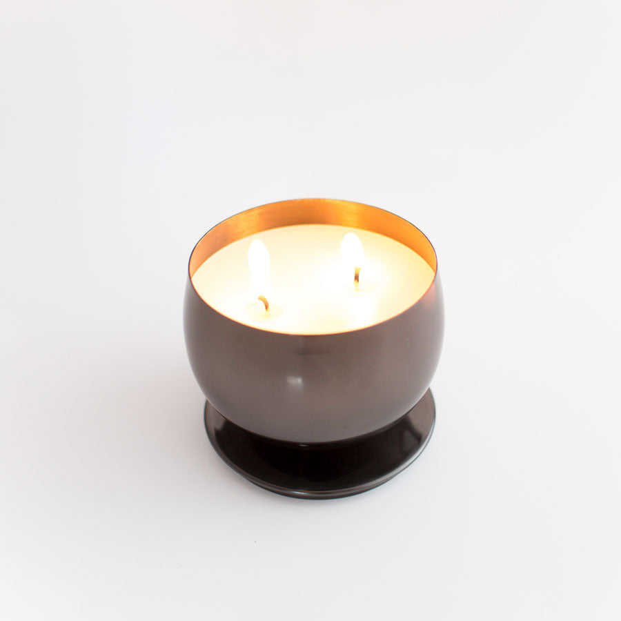 EBONY COCONUT AND LIME SCENTED CANDLE